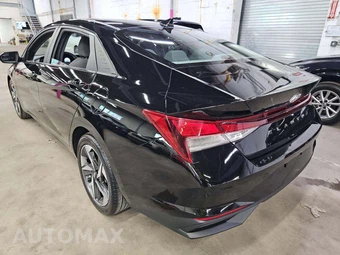 2023 Hyundai Elantra SEL - miniatura 2