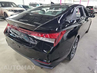 2023 Hyundai Elantra SEL - miniatura 3