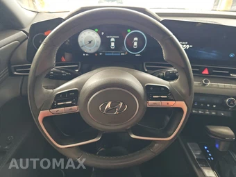 2023 Hyundai Elantra SEL - miniatura 10