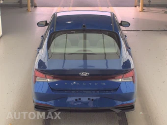 2023 Hyundai Elantra SEL - miniatura 5