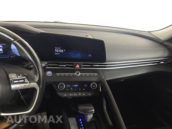 2023 Hyundai Elantra SEL - miniatura 11