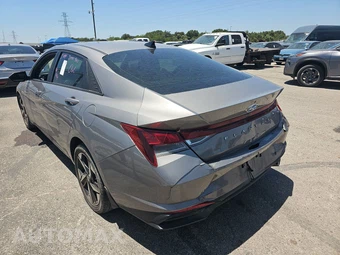 2023 Hyundai Elantra SEL - miniatura 6