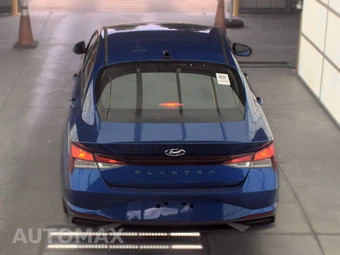 2023 Hyundai Elantra SEL - miniatura 5