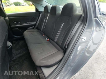 2023 Hyundai Elantra SEL - miniatura 13