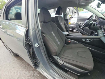 2023 Hyundai Elantra SEL - miniatura 18