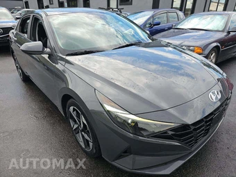 2023 Hyundai Elantra SEL - miniatura 4