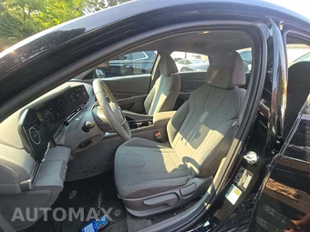 2023 Hyundai Elantra SEL - miniatura 6