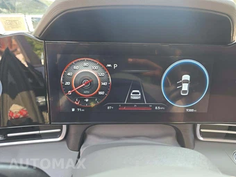 2023 Hyundai Elantra SEL - miniatura 9