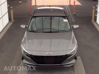 2023 Hyundai Elantra SEL - miniatura 2