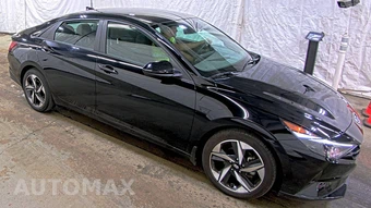 2023 Hyundai Elantra SEL - miniatura 3