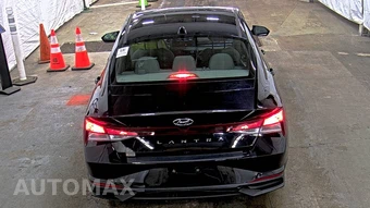 2023 Hyundai Elantra SEL - miniatura 5