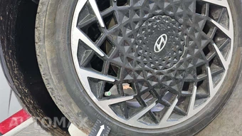 2023 Hyundai IONIQ 5 Limited - miniatura 23
