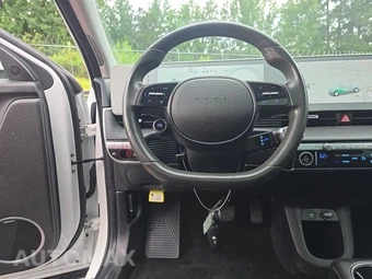 2023 Hyundai IONIQ 5 Limited - miniatura 10