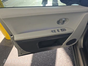 2023 Hyundai IONIQ 5 Limited - miniatura 9