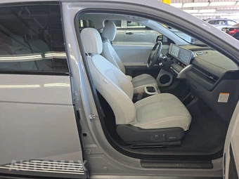 2023 Hyundai IONIQ 5 Limited - miniatura 8