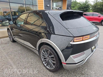 2023 Hyundai IONIQ 5 Limited - miniatura 2