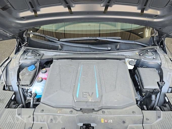 2023 Hyundai IONIQ 5 SE - miniatura 15