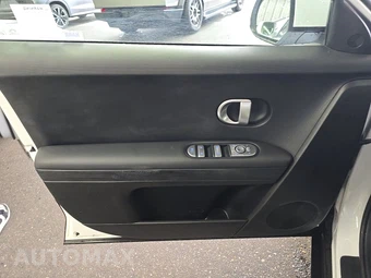 2023 Hyundai IONIQ 5 SE - miniatura 9