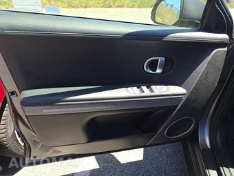 2023 Hyundai IONIQ 5 SEL - miniatura 9