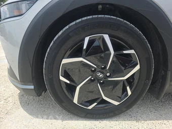 2023 Hyundai IONIQ 5 SEL - miniatura 17