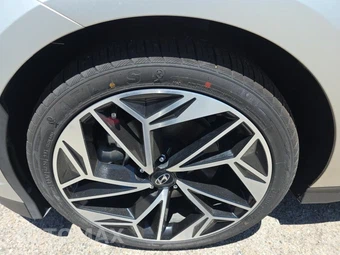 2023 Hyundai IONIQ 6 SEL - miniatura 17