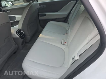 2023 Hyundai IONIQ 6 SEL - miniatura 13