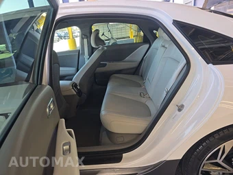 2023 Hyundai IONIQ 6 SEL - miniatura 13