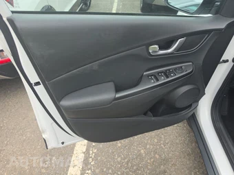 2023 Hyundai Kona Limited - miniatura 9