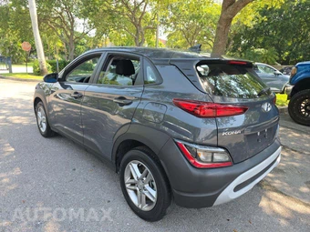 2023 Hyundai Kona SE - miniatura 3
