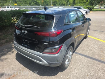 2023 Hyundai Kona SE - miniatura 4