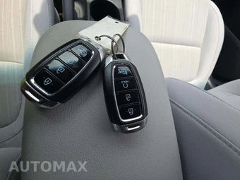 2023 Hyundai Kona SEL - miniatura 8