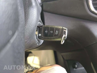 2023 Hyundai Santa Fe SE – miniatura 8