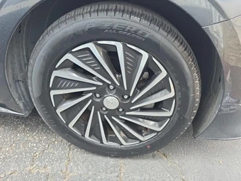 2023 Hyundai Sonata Hybrid SEL - miniatura 9