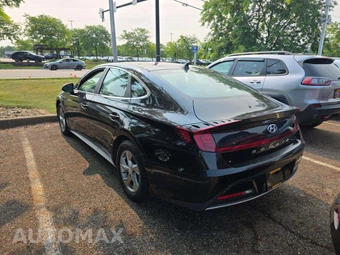 2023 Hyundai Sonata SE - miniatura 2