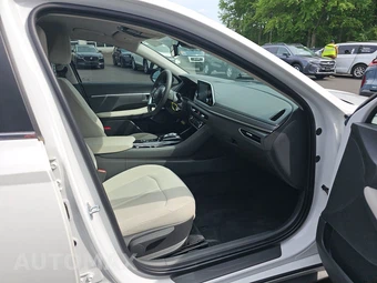 2023 Hyundai Sonata SE – miniatura 8