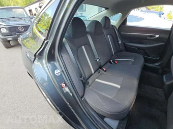 2023 Hyundai Sonata SE - miniatura 16
