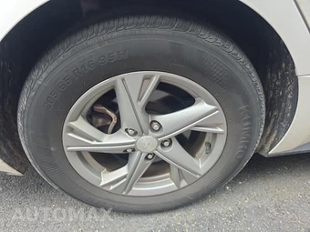 2023 Hyundai Sonata SE - miniatura 10