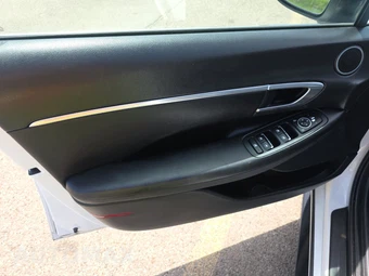 2023 Hyundai Sonata SEL – miniatura 9