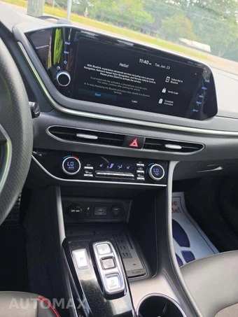 2023 Hyundai Sonata SEL Plus - miniatura 10