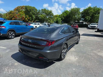 2023 Hyundai Sonata SEL Plus - miniatura 3