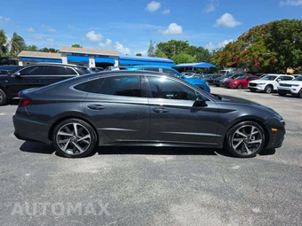 2023 Hyundai Sonata SEL Plus - miniatura 4