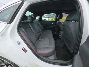 2023 Hyundai Sonata SEL Plus - miniatura 16
