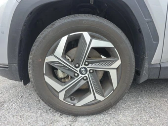 2023 Hyundai Tucson Limited - miniatura 17