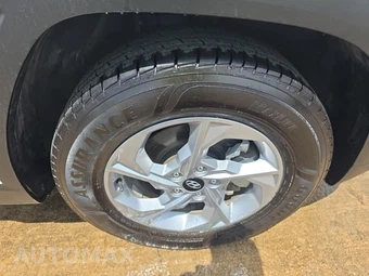 2023 Hyundai Tucson SE - miniatura 9