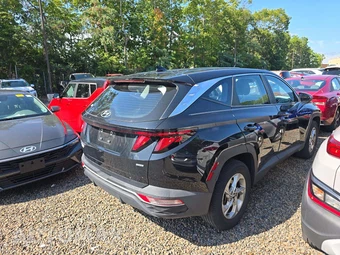2023 Hyundai Tucson SE - miniatura 3