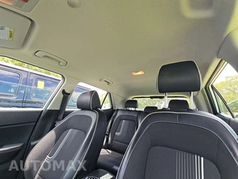 2023 Hyundai Venue Limited – miniatura 11