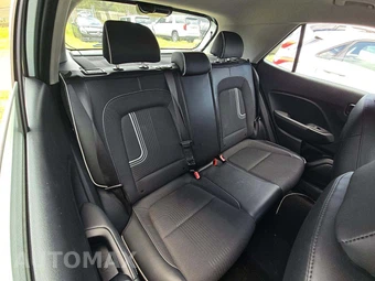 2023 Hyundai Venue Limited – miniatura 16