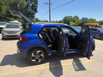 2023 Hyundai Venue Limited - miniatura 19