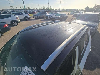 2023 Hyundai Venue Limited – miniatura 12