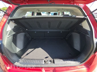 2023 Hyundai Venue Limited – miniatura 16